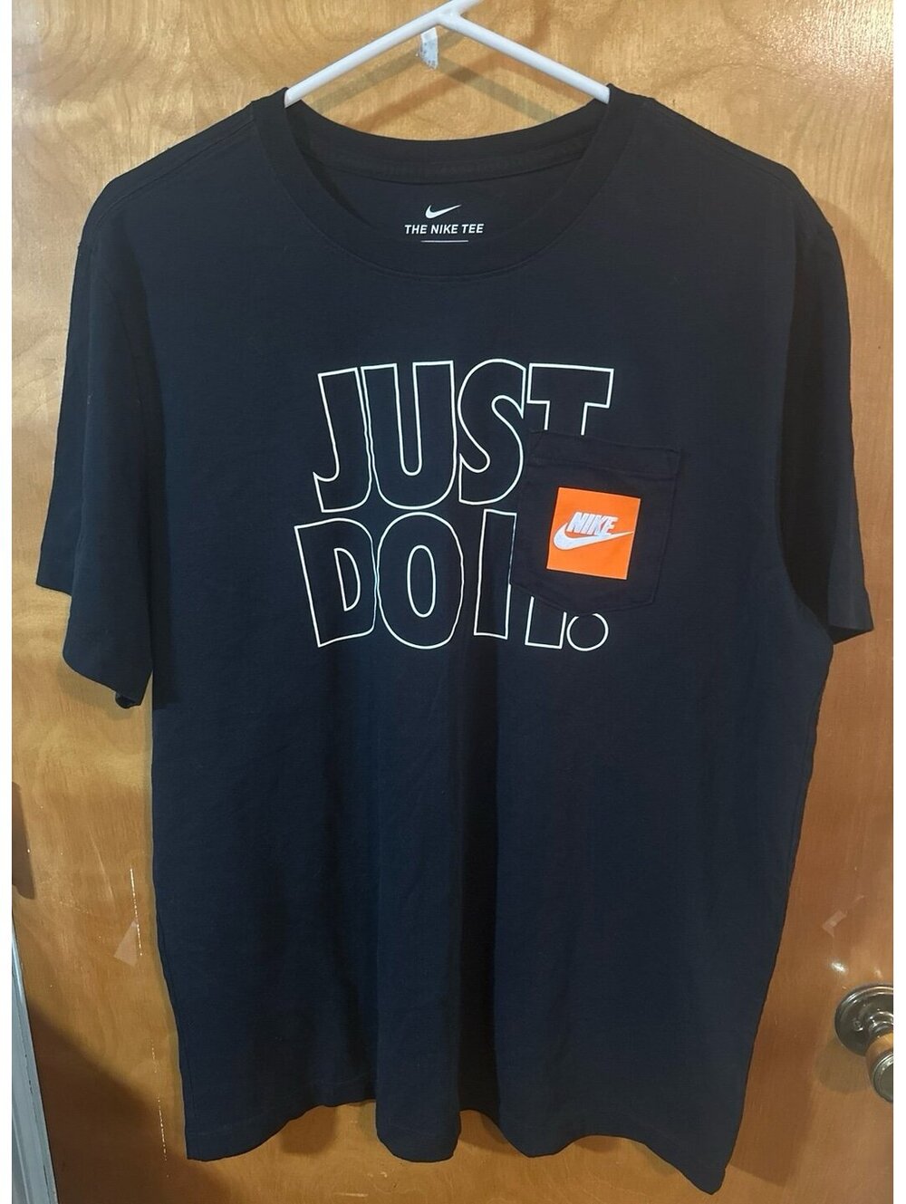 Nike tshirt size large
